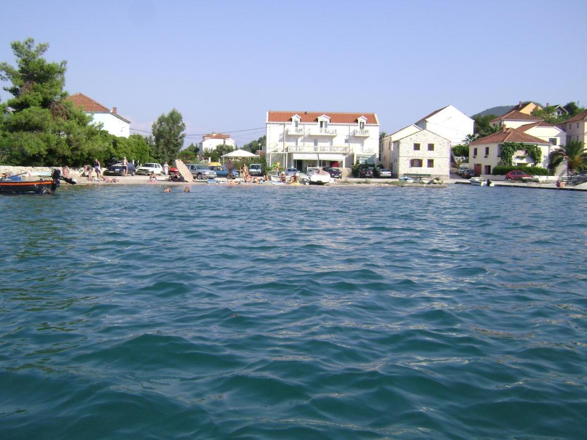 Villa Menalo Hodilje Zewnętrze zdjęcie